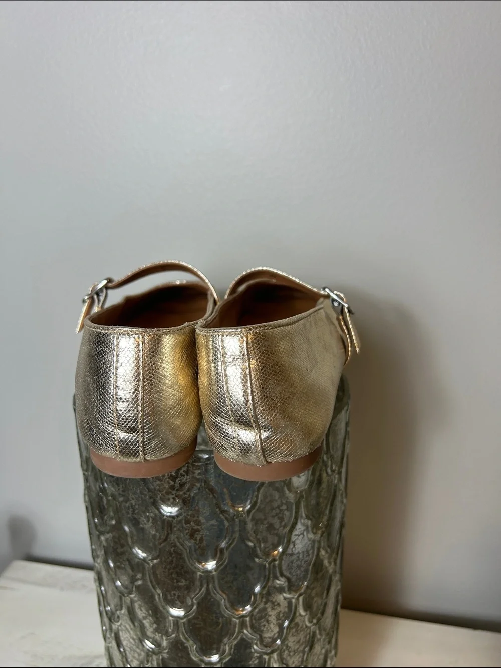 Chelsea & Violet Gold Flats (9)